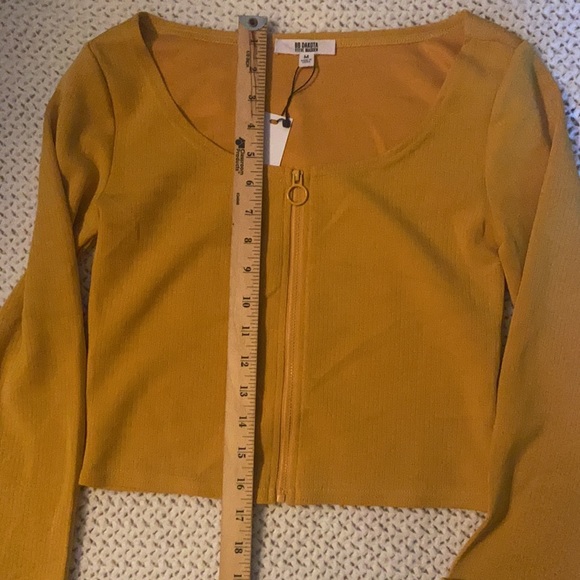 Steve Madden-BB Dakota Zip Front Ribbed Shirt-Women’s Medium - Picture 5 of 6